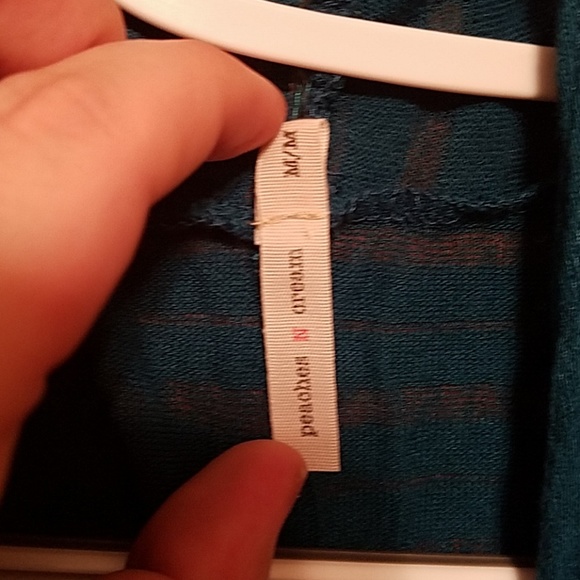 Peaches & cream vest - Picture 2 of 3